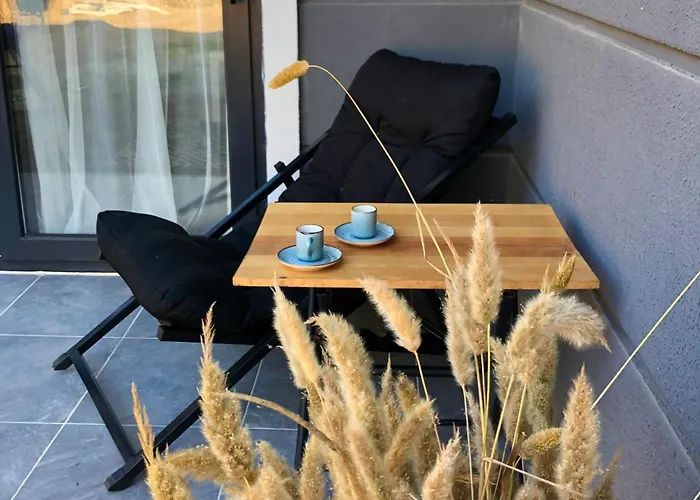 Tatil Evi Işık , A Happy Vacation Story *